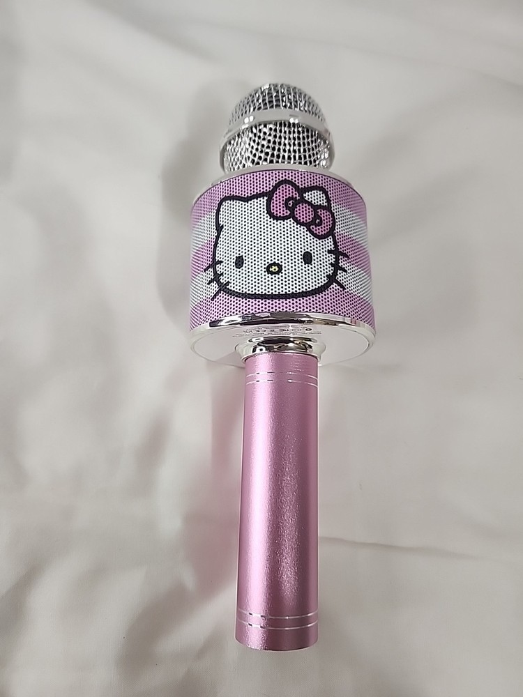 Hello Kitty Bluetooth Karaoke Microphone Wireless Speaker USB Charging Pink NIB