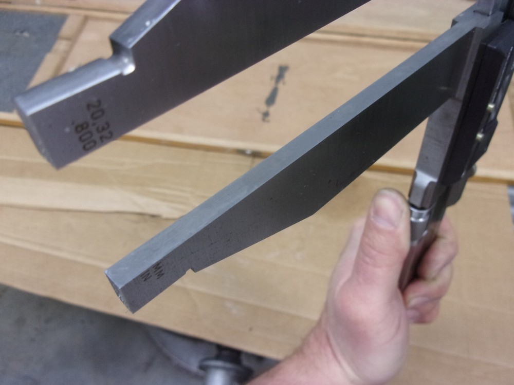 Fowler 54-100-040 40" Inside Outside Measuring Electronic Digital Caliper 0-40"