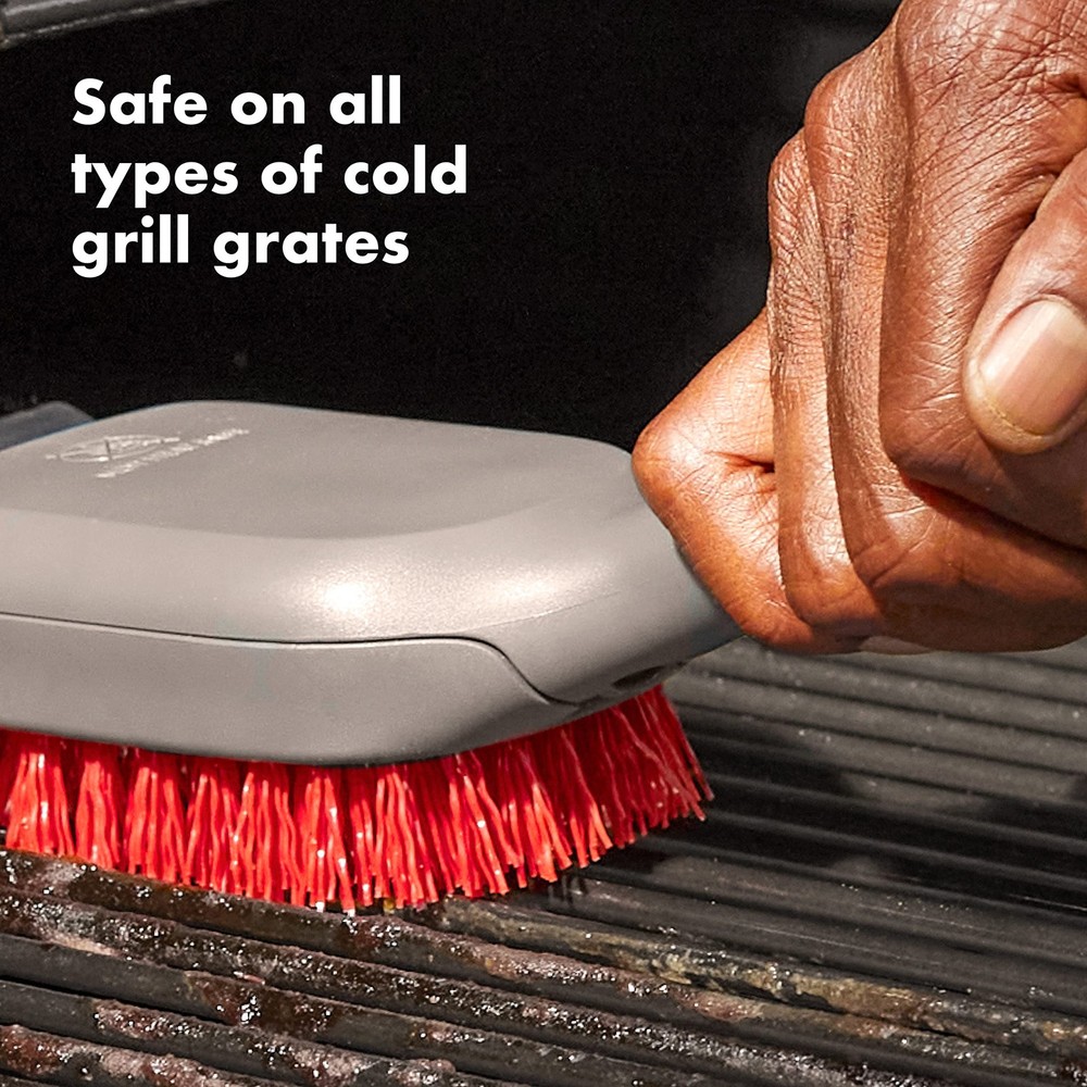 Grilling Cold Clean Grill Brush for BBQ Maintenance Scraper