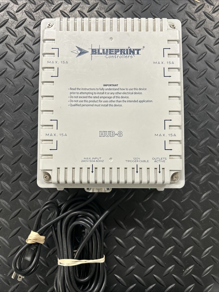 Blueprint Controllers HUB-8A-8, 8 Light 240V Controller w/120V trigger cable