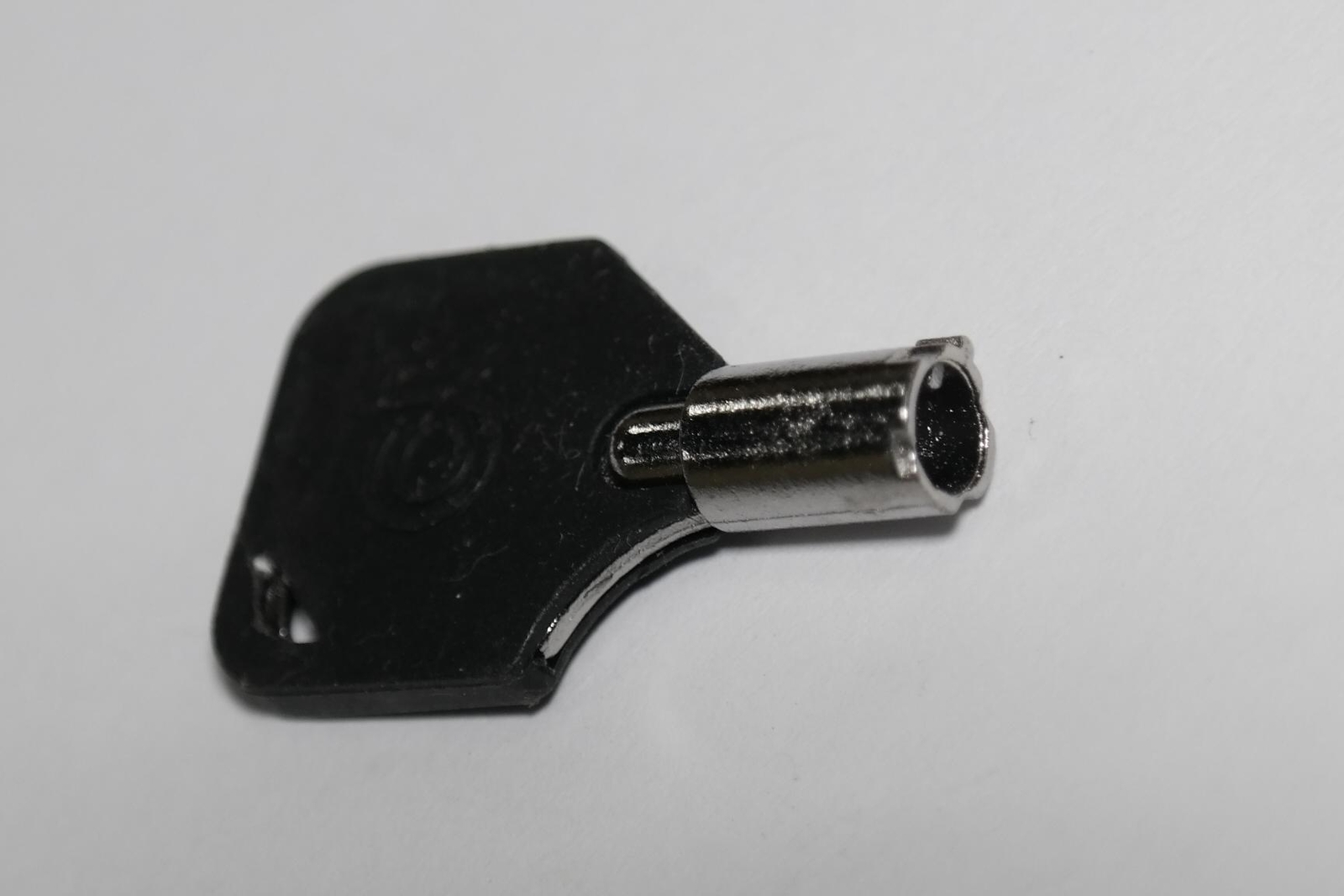 LOCKING KEY 506 1102 FOR COMPUTER HARD DRIVE BAY CADDY KINGWIN KF91 KF20 TUBULAR