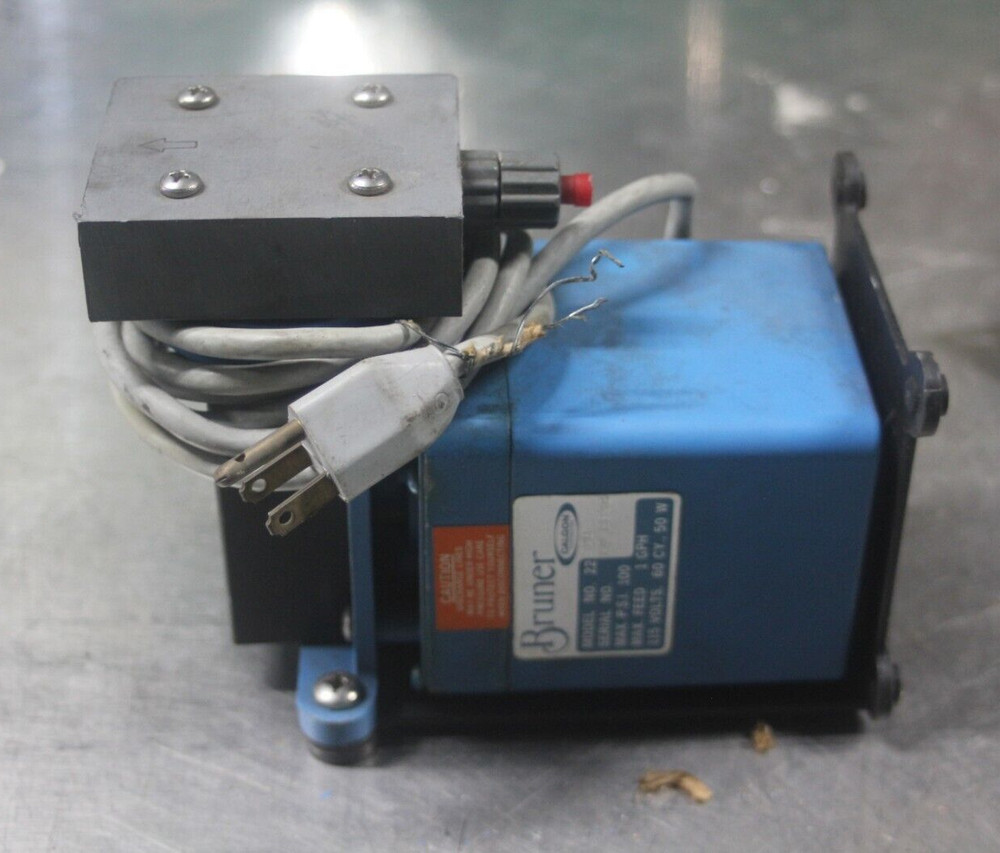 Brunner Model 22 Meter Feeder