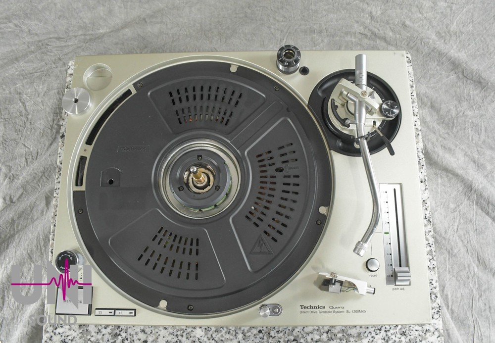 Technics SL-1200MK5 Silver Direct Drive DJ Turntable in Good Condition