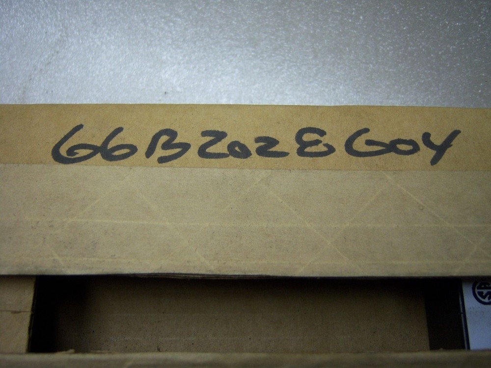 Cutler-Hammer Current Transformer 66B2028G04