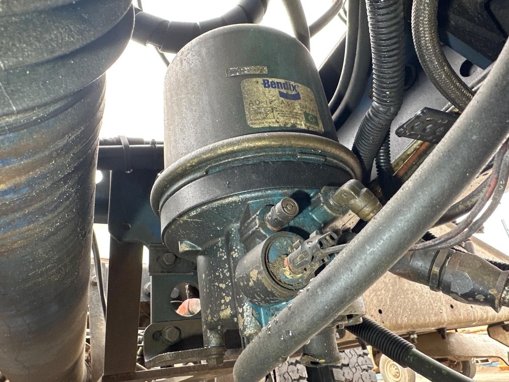 Bendix AD-IP Air Dryer - Used