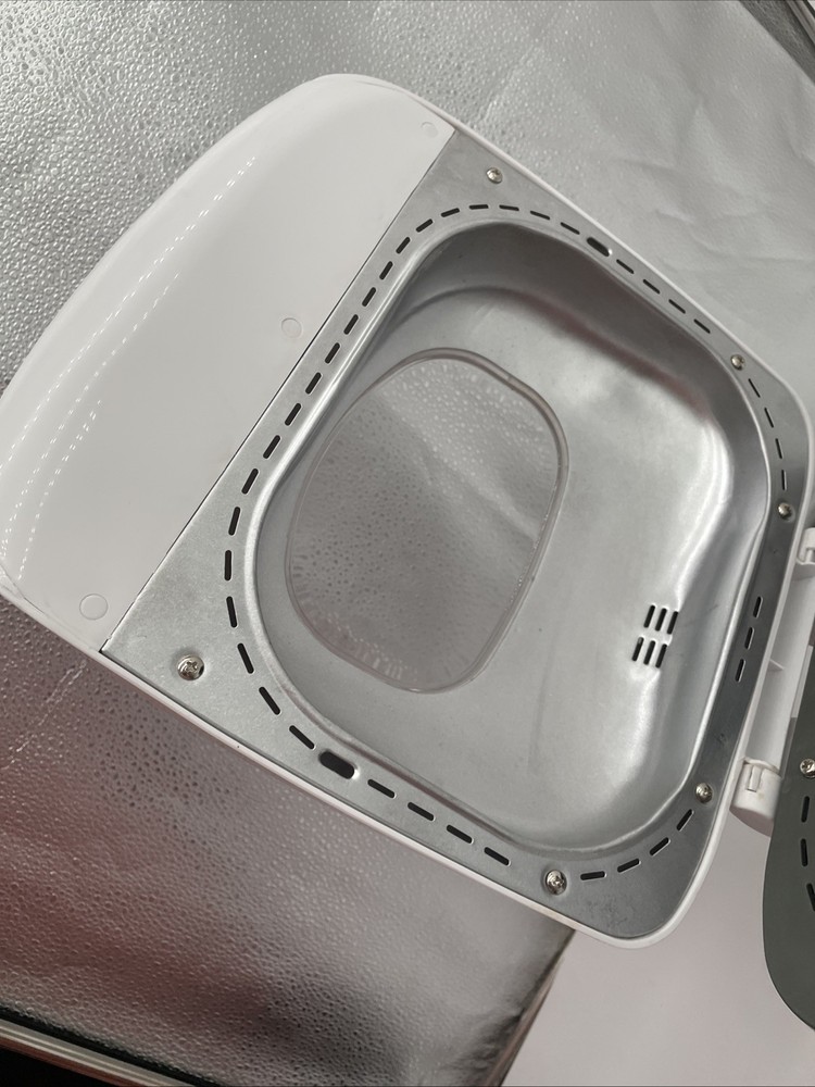 Oster Express Bake Bread Maker - 2Lb - Model 5838 White - Tested Works