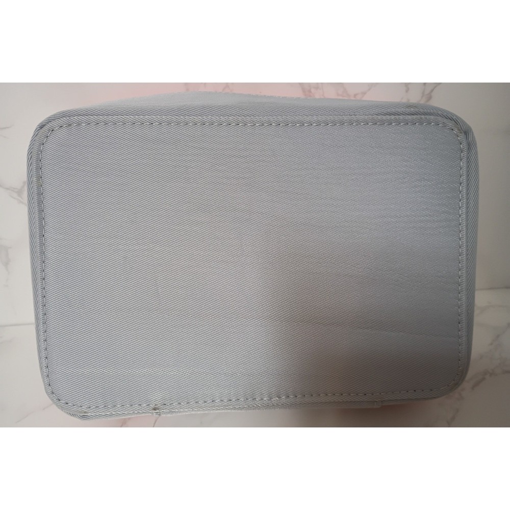 FLYTE 70 Make Up Bundle with Cosmetic Bag - NEW