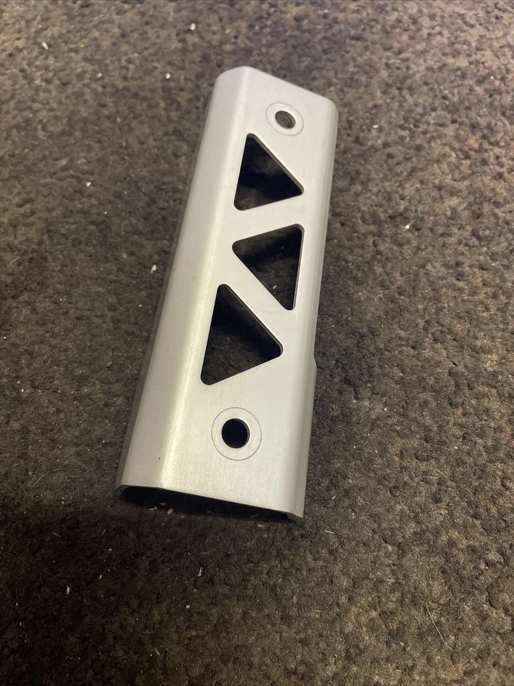 Suzuki SV650 Radiator End Cap