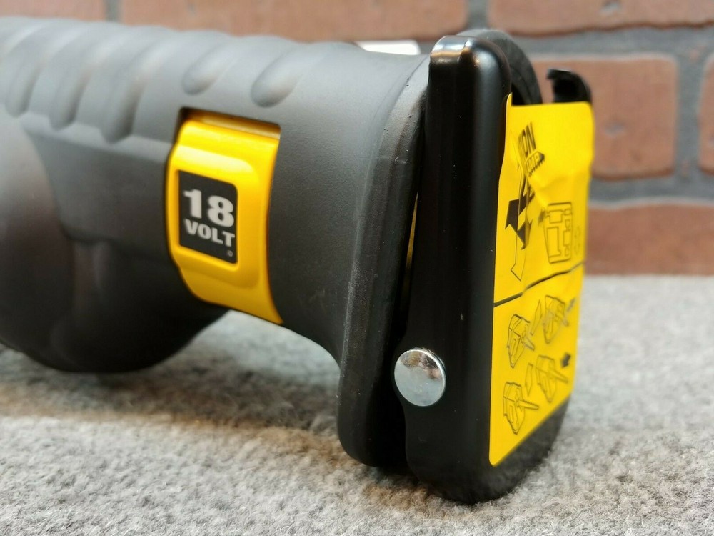 Dewalt DC385B 18V Variable Speed 4-Way Blade Clamp-***NEW***