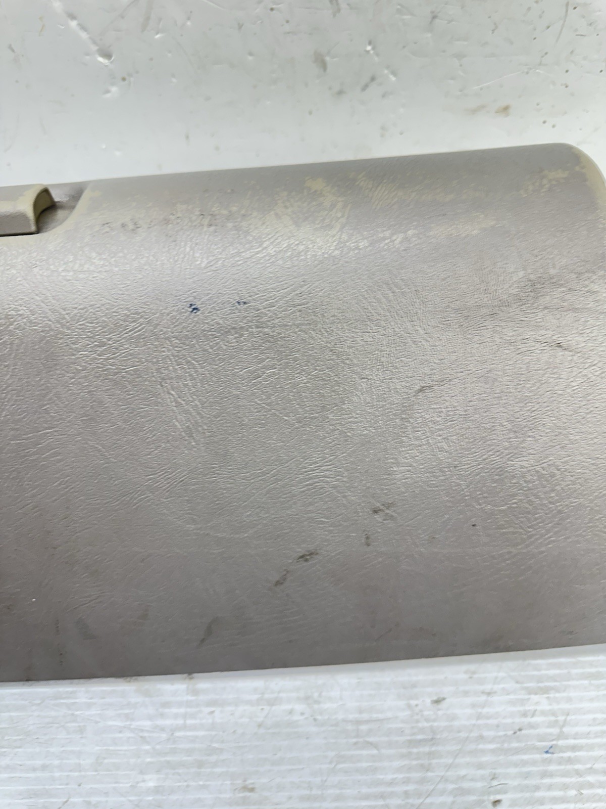 95-99 TRUCK OBS Silverado Tahoe Sierra Suburban Yukon Glove Box Storage Grey S2