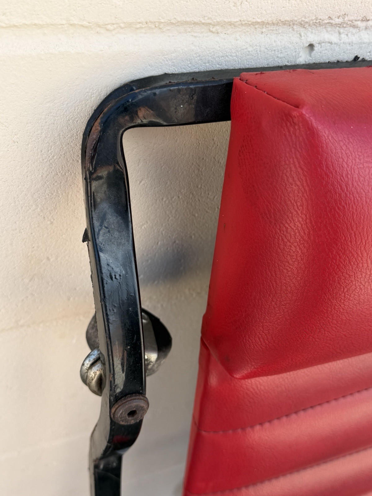 Lisle Jeepers Creeper 96032 Fully Padded Red 42” Low Profile