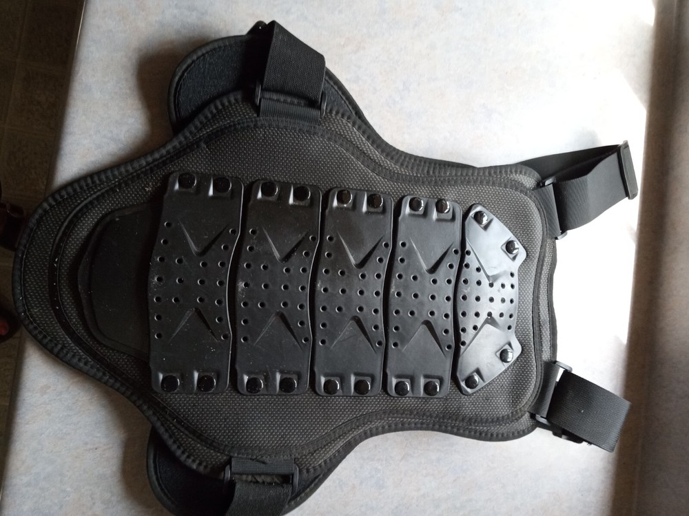 Webetop protective vest Size Medium, lightly used
