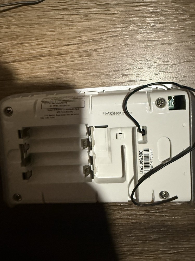 GE Interlogix 60-924-RF-TS Simon XT 2-Way Talking Touch Screen