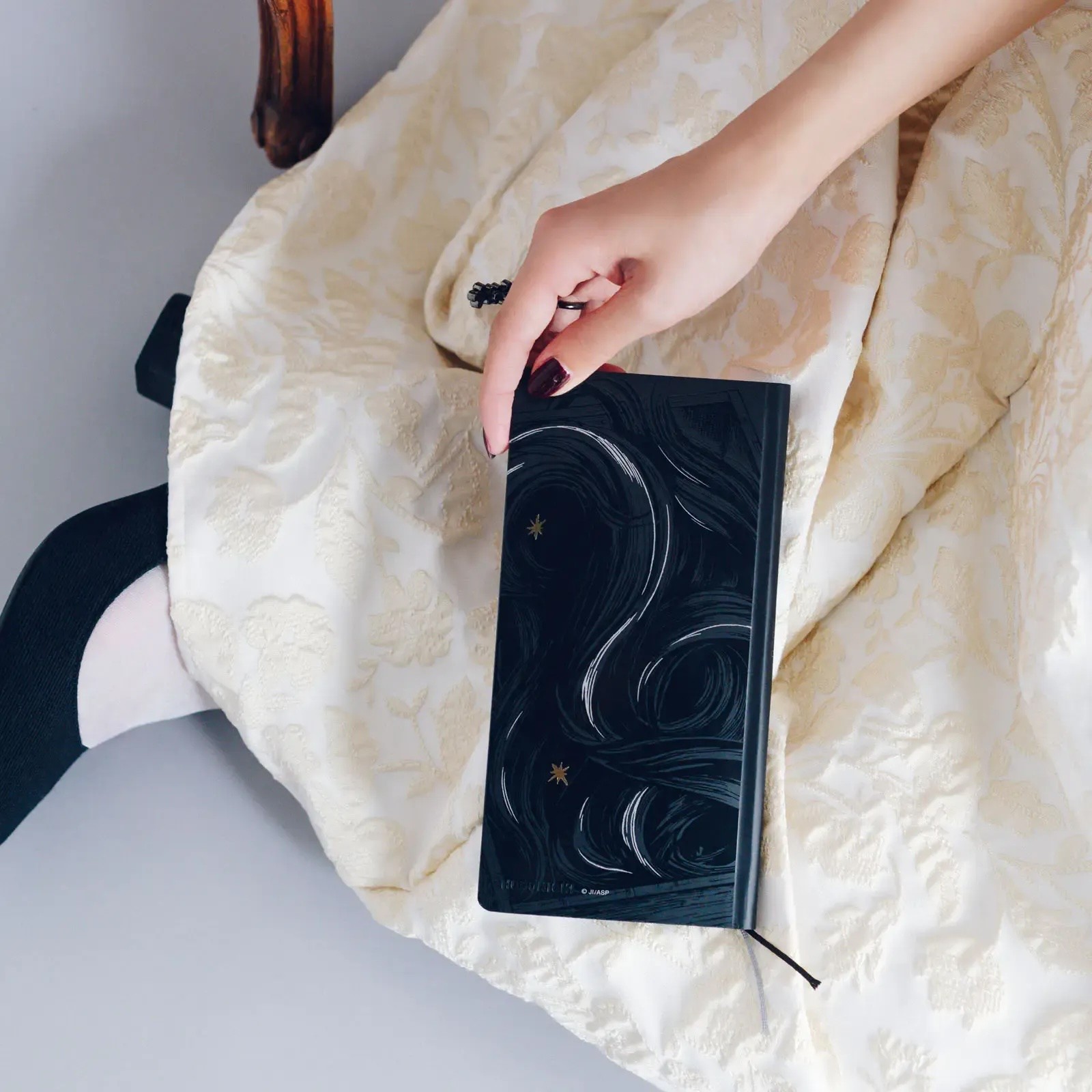 Hobonichi Techo 2026 Tomie by Junji Ito Weeks + Pencil Board Set of 2 Japanese