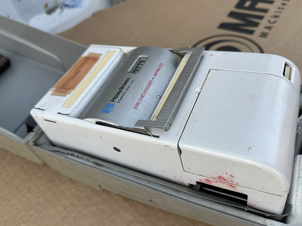 PITNEY BOWES CHECK SIGNER-IMPRINTER, MODEL 5390