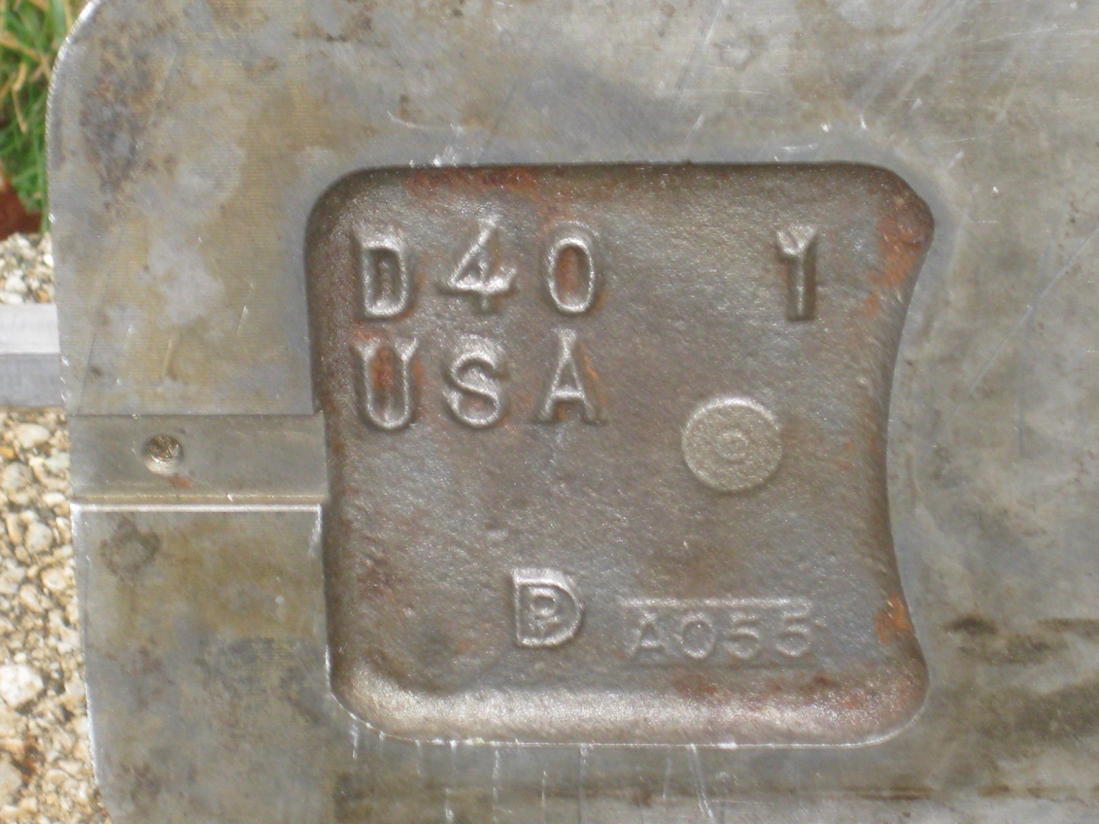 KURT ANGLOCK 4" MILLING MACHINE VISE - #D40