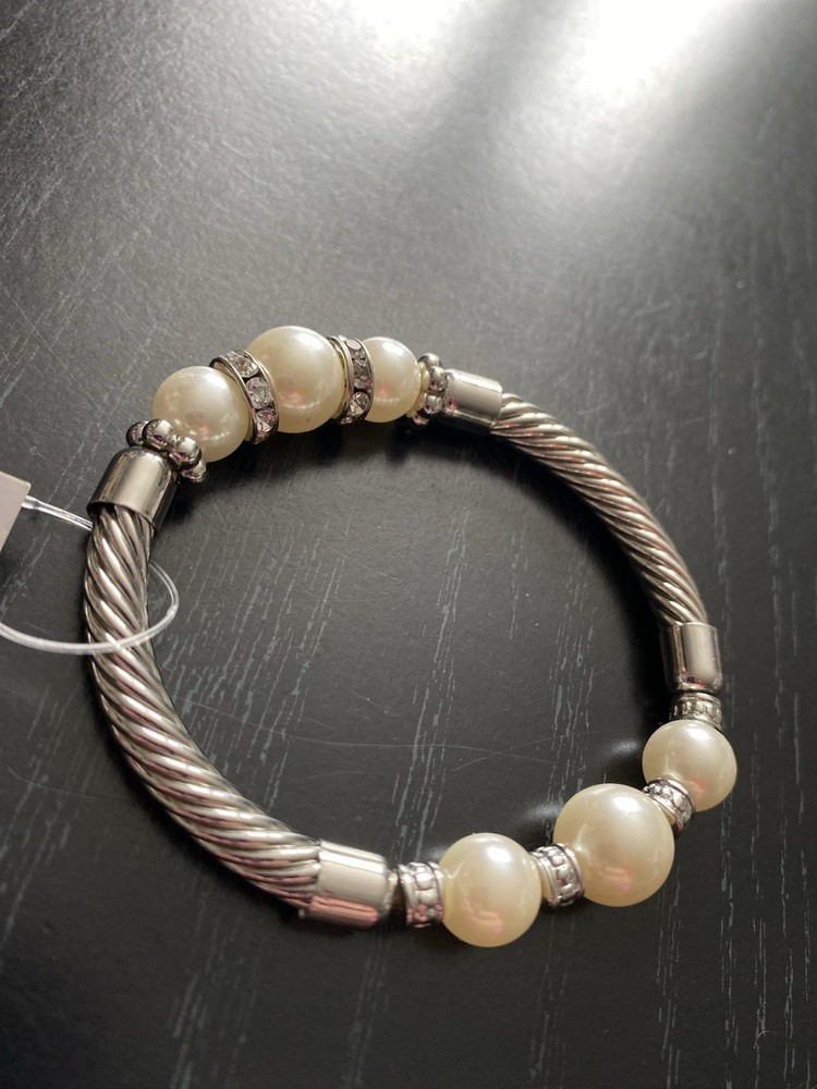 Faux Pearl Beads Silver Color Stretchable Chico’s ￼