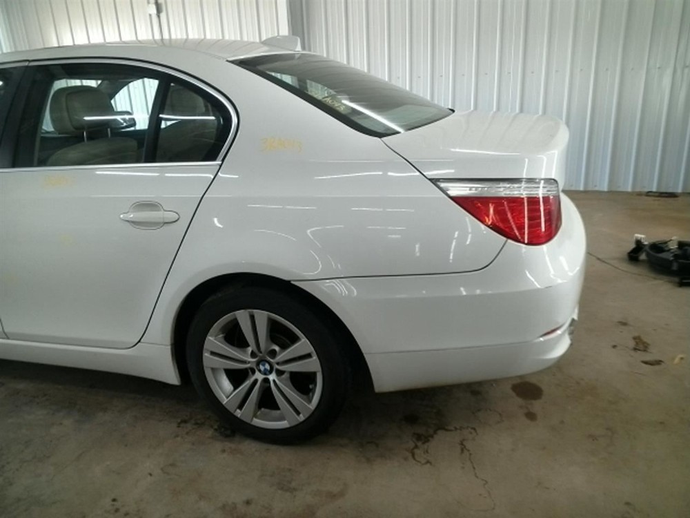 528I 2010 High Mounted Stop Light 104788876