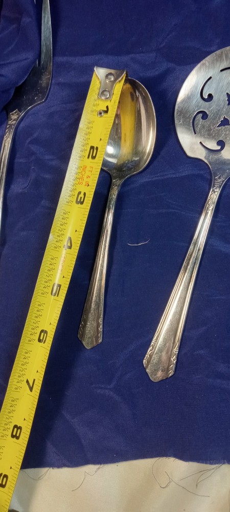 5 PC. SERVING UTINSELS Wm Roger A1 Plus Oneida LTD 1934 Malibu Pattern