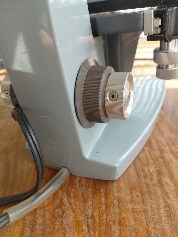 VINTAGE American Optical Series 60 Microscope, Three Objectives, w/Light -TESTED