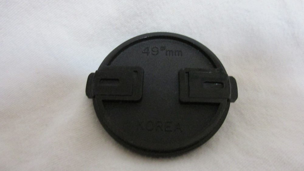 UNBRANDED 49mm LENS CAP