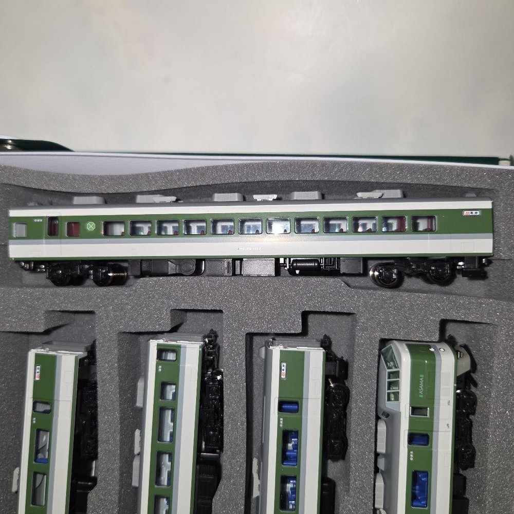 KATO 189 Asama Small Window Formation Basic/Additional 9 Car Set 435639