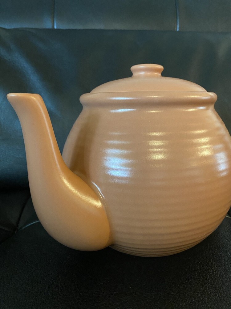 Mauve Beehive Ripple Tea Pot Ceramic 8 Cup
