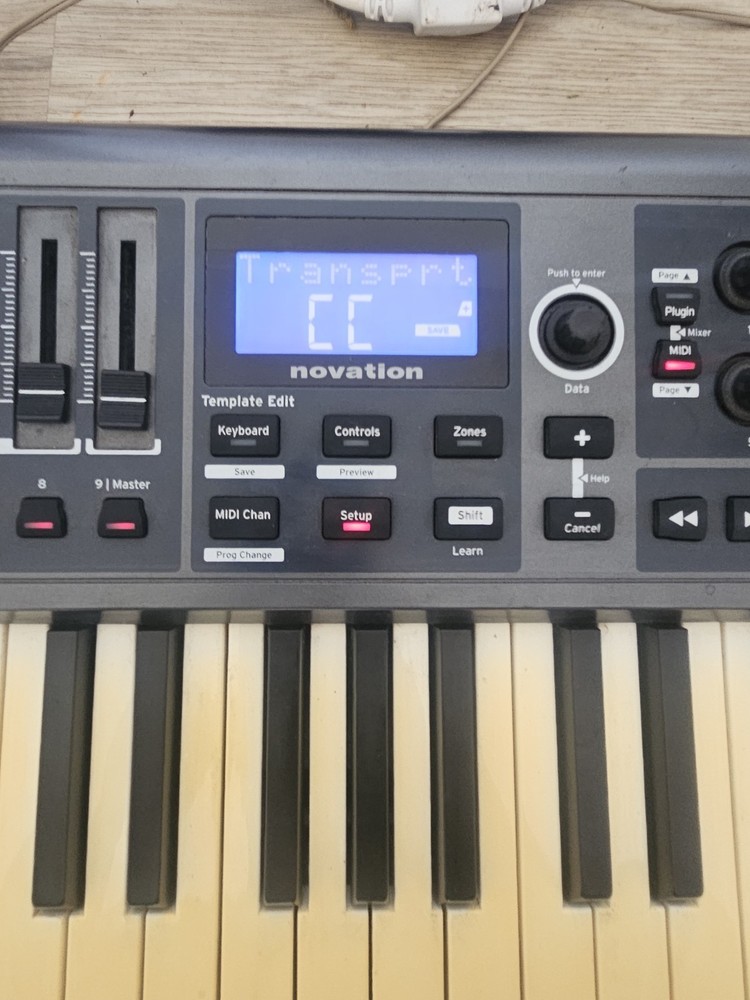 Novation Impulse 49 USB MIDI Controller – 49 Keys with Pads (Used)