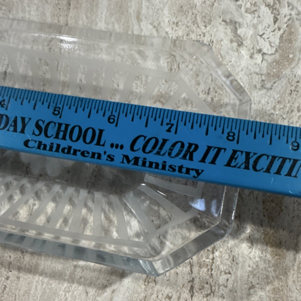 Etched glass serving dish with radiating ribbed pattern