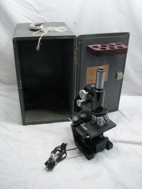 Bausch & Lomb American Optical Microscope +Case Oil 97X Objective Compound Stage