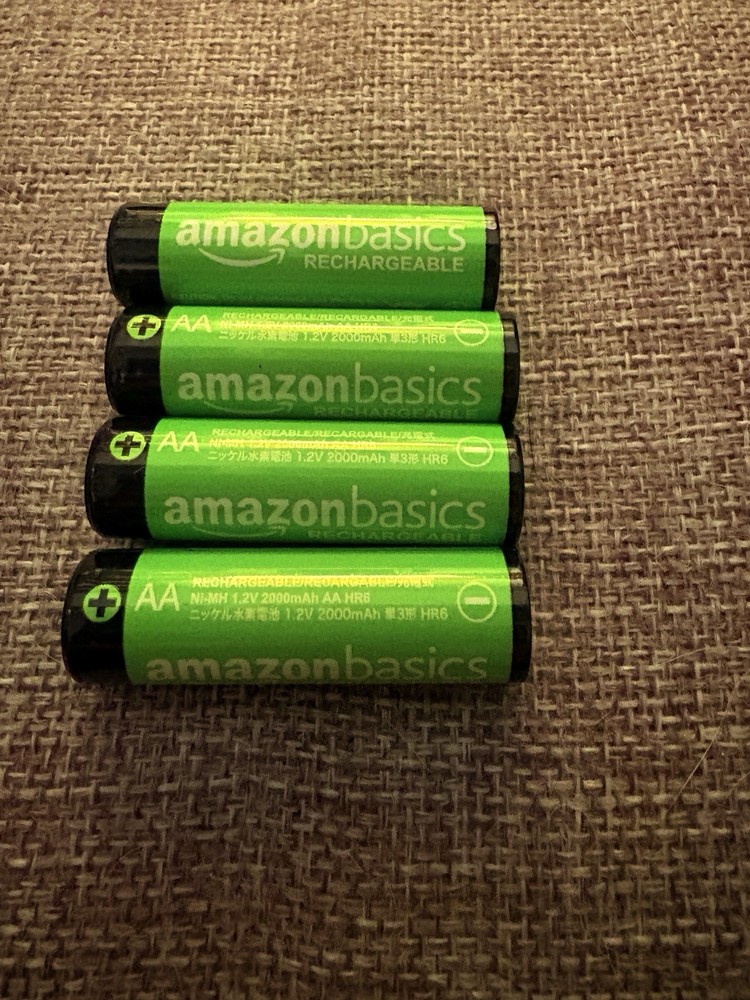 Amazon Basics Rechargeable AA Batteries, 4-Pack