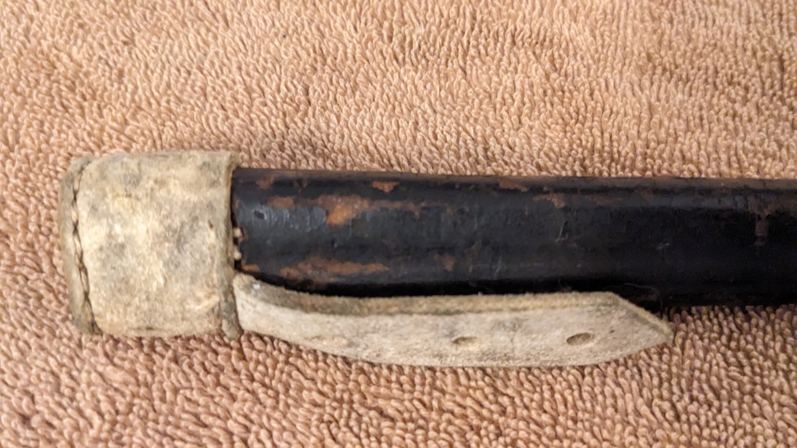 1876 Martini Henry British socket bayonet with leather scabbard Boer War WWI