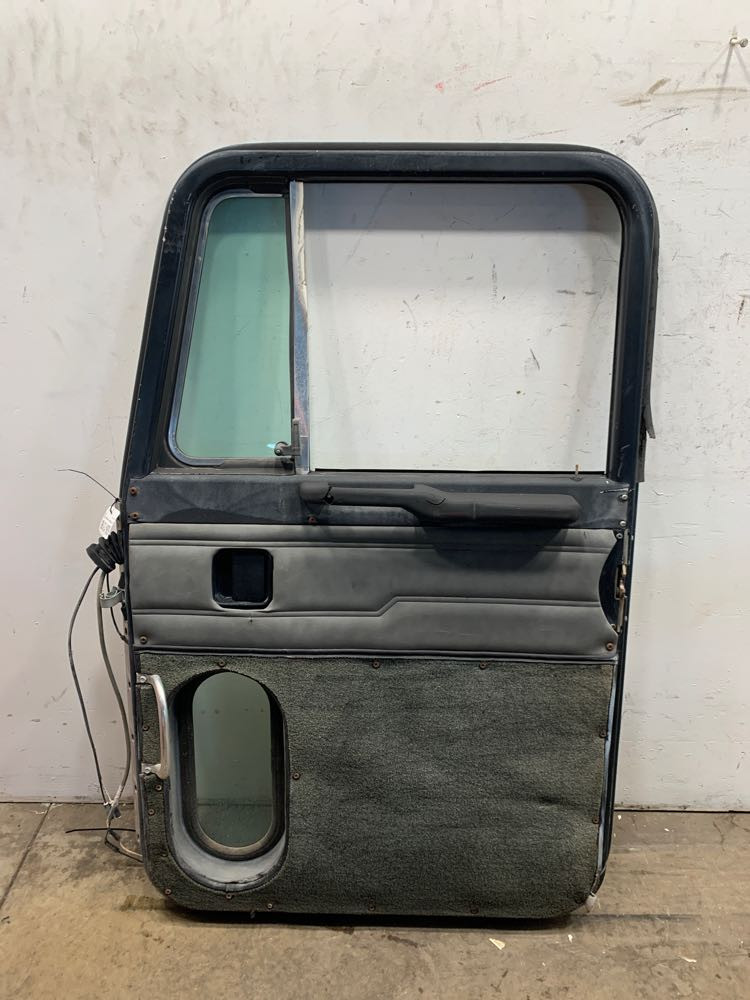 Peterbilt Door (606-13168)