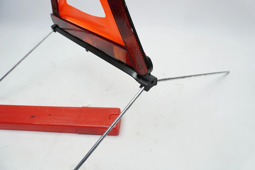 Audi warning triangle Original 8D9860251B