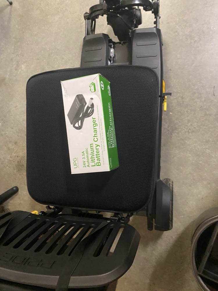 Pride Mobility iGo Folding Travel Mobility Scooter - S20 - OPEN BOX