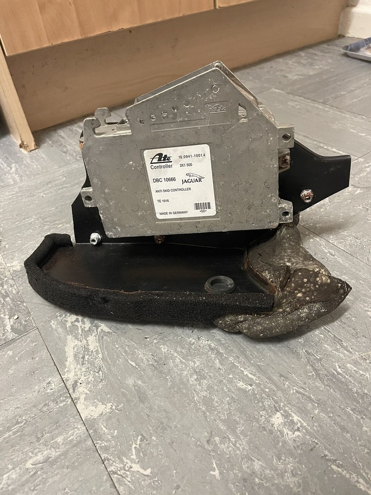 1993 JAGUAR XJ6/XJ40 - ABS CONTROL MODULE