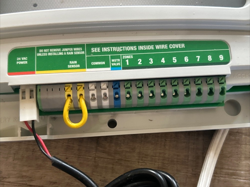Rain Bird SST-900in 9-Zone Indoor Timer Irrigation Sprinkler Controller System
