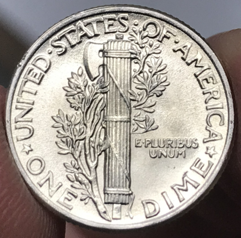 1940 10C Silver Mercury Dime Uncirculated
