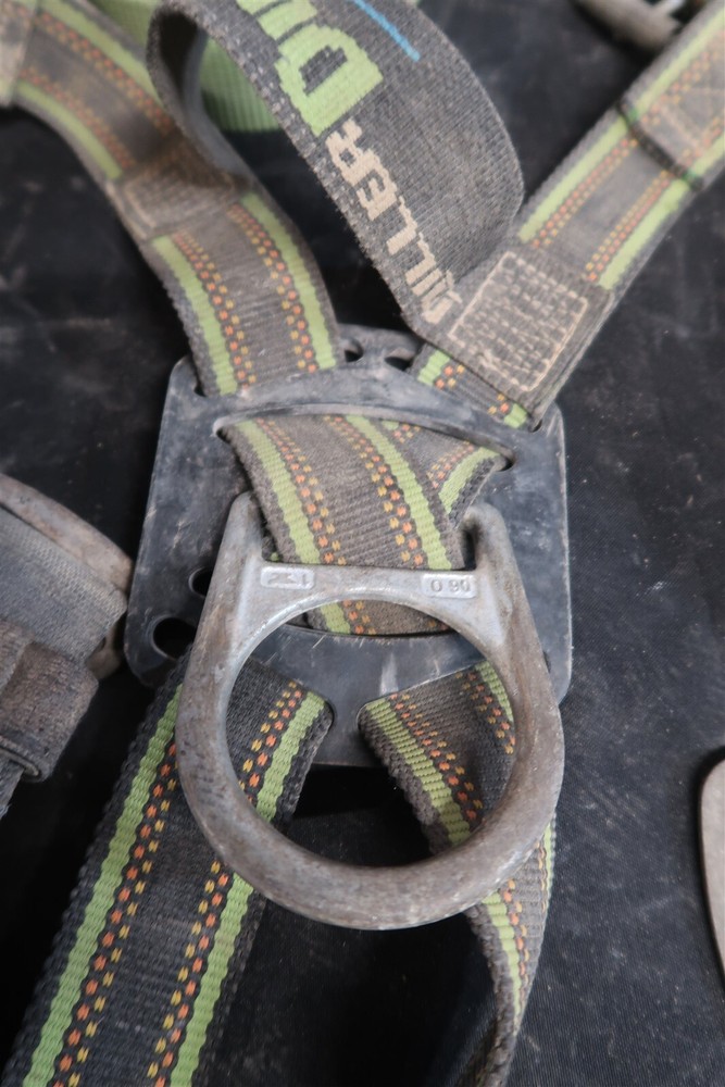 Miller Harness Full Body Fall Protection Contractor Construction