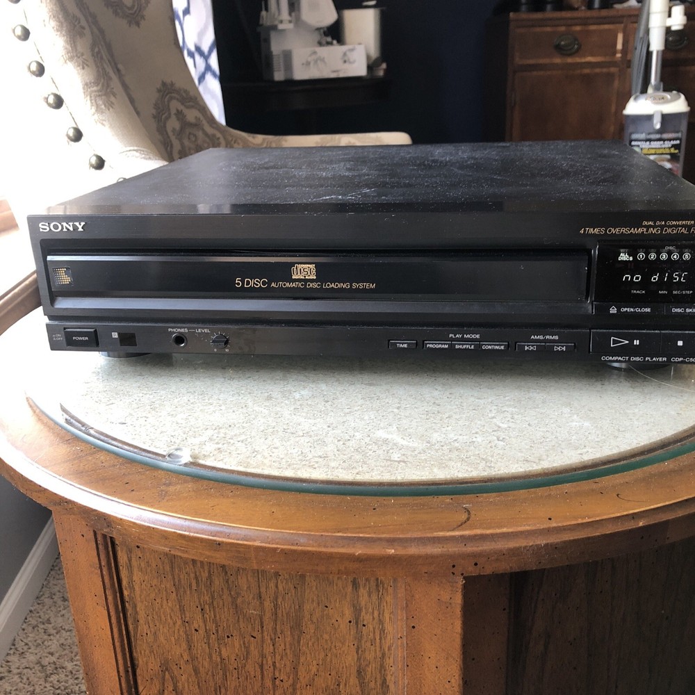 Sony CD 5 Disc CDP-C500 CD Player. Tested-Works