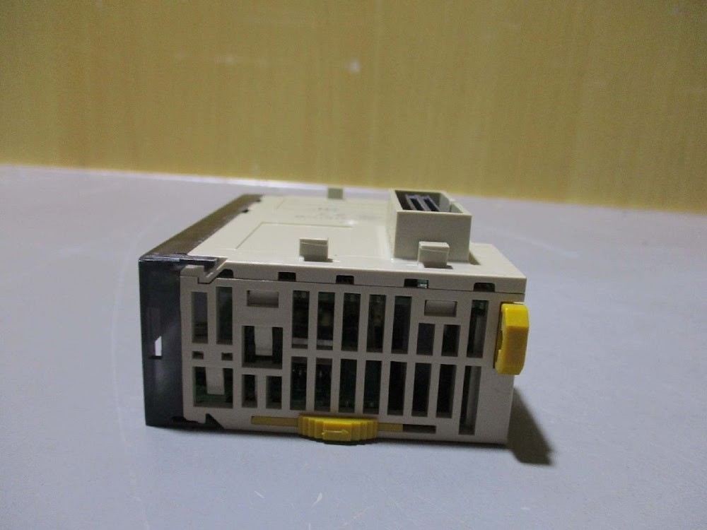 OMRON CJ1W-NCF71 NC Unit Position Control Module USED