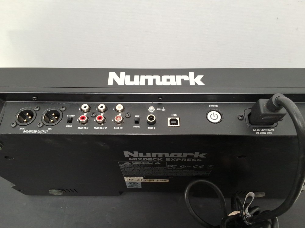 Numark Mixdeck Express - MARCH 2015- USED
