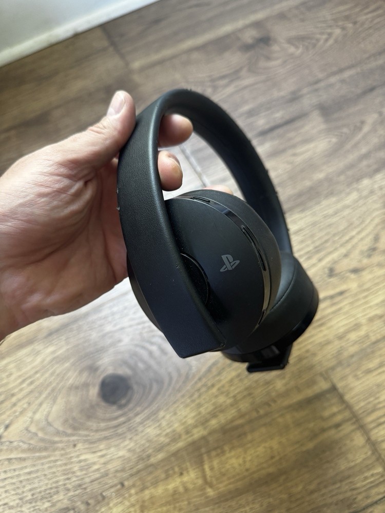 Sony Gold Wireless Headset (no Dongle)