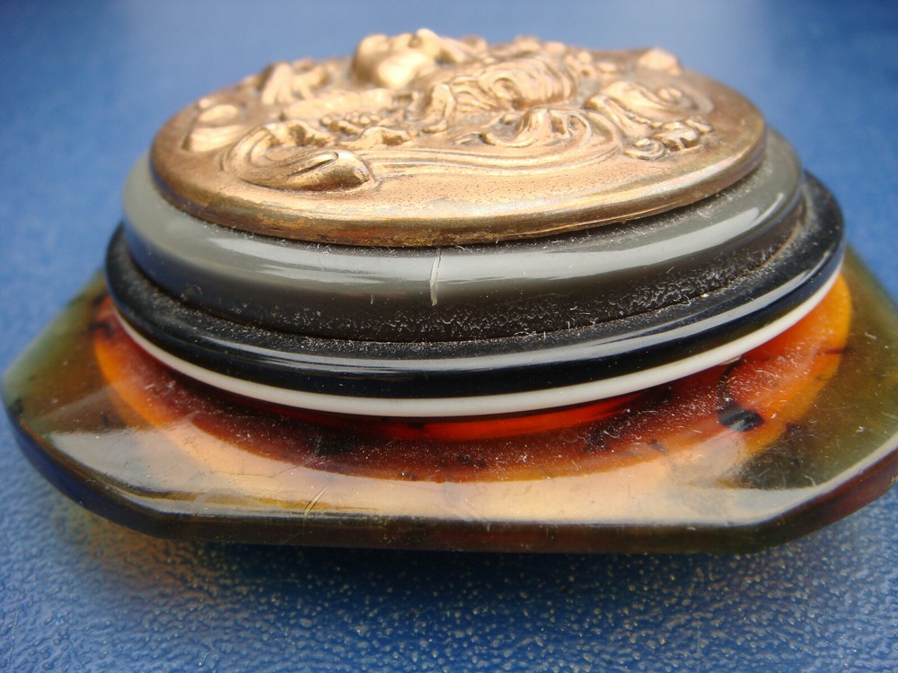 VINTAGE MULT-TIER BROOCH COPPER CAMEO SIGNED ETTA