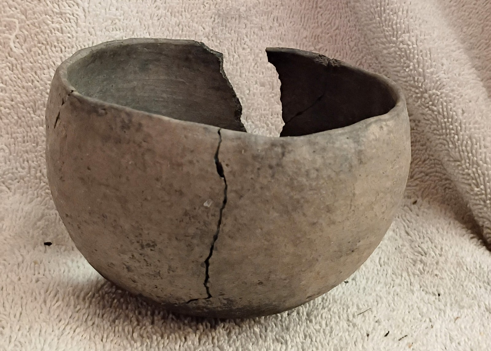 Great Antique Ancestral Pueblo Red Ware Pottery Bowl