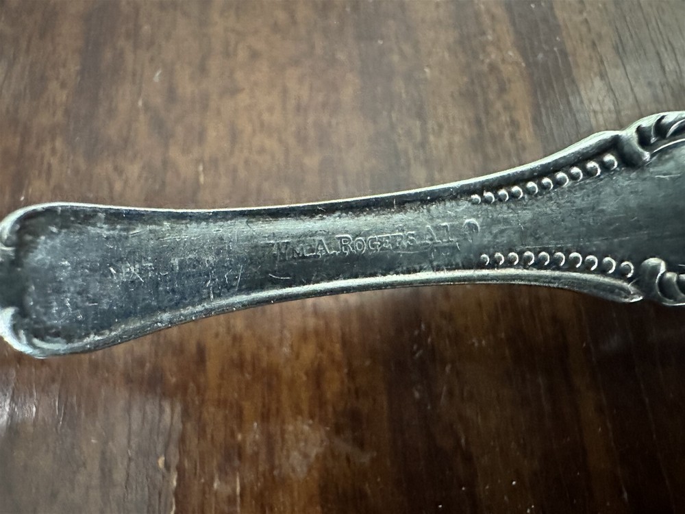 Rogers Flat Twisted Handle Master Butter Knife Carlton Pattern 1898