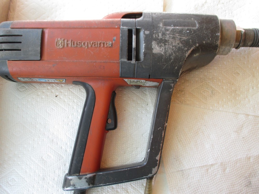 Husqvarna Handheld Core Drill. Coring Drill. DM230 ??