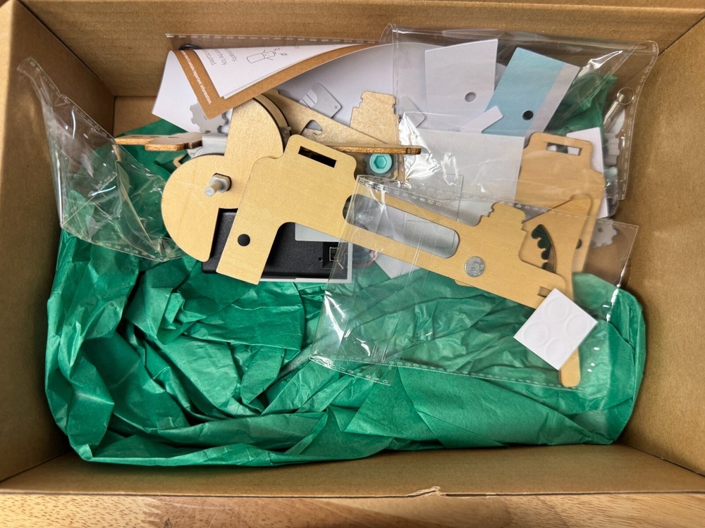 KiwiCo Jumping Robot - 3 Boxes - Partially Assembled