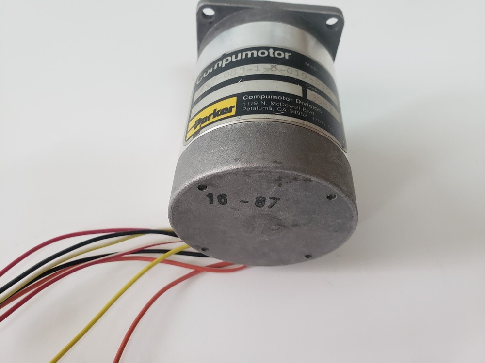 Parker Compumotor 057-083-1-8-019-010 Stepper Motor Code 3987