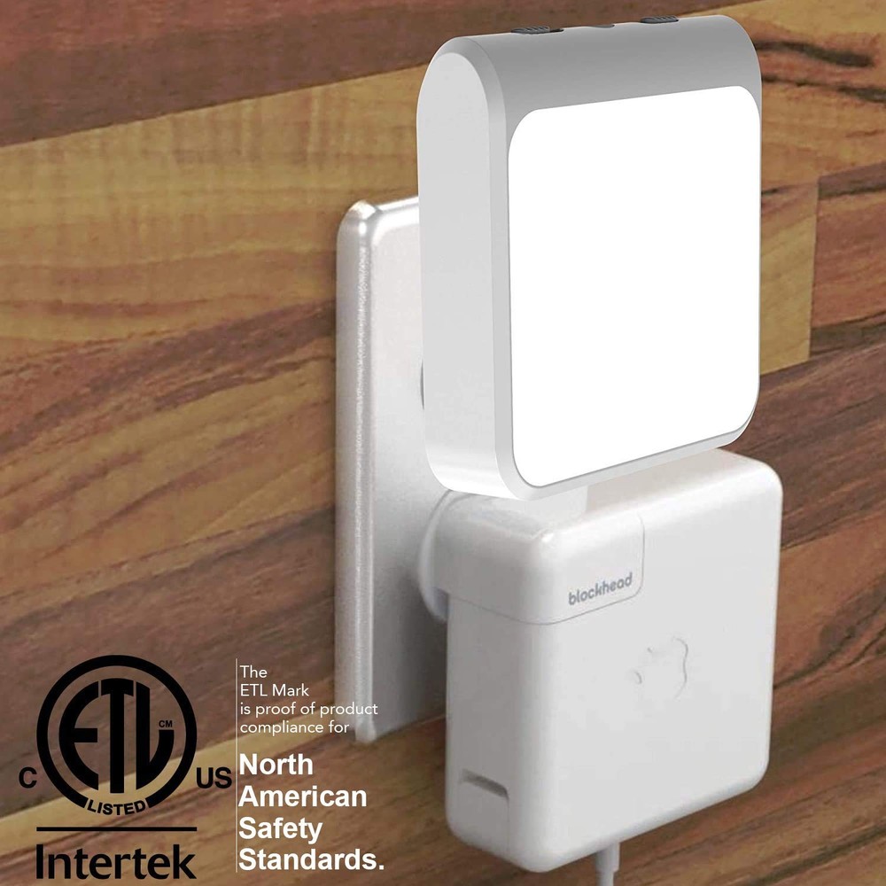 Plug-in Led Night Light with Auto Dusk to Dawn Sensor,Adjustable Brightness a...